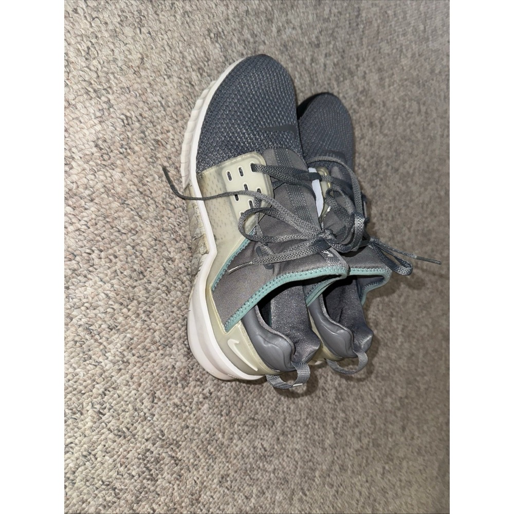 Size 10.5 Nike Free Metcon 2 Cool Grey Great Condition